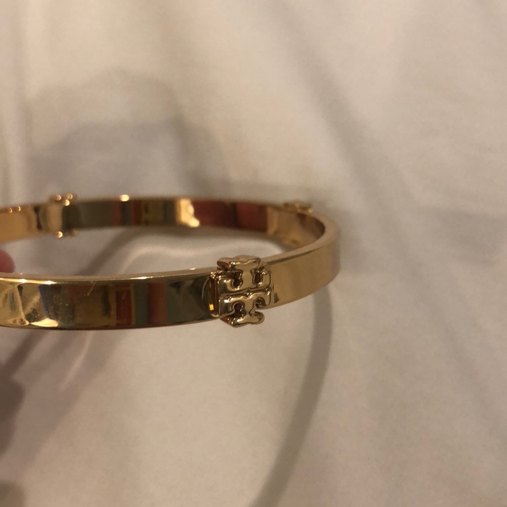 Tory Birch Logo Station Bangle Bracelet-Gold